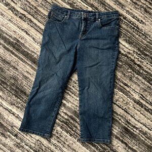 Style & Co Jean Capri's -Size 8 Petite